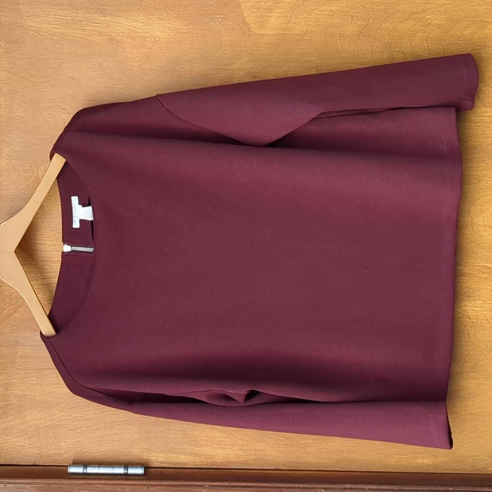 H&M NWOT long sleeve Boatneck maroon burgandy box sweatshirt-weight Top Medium